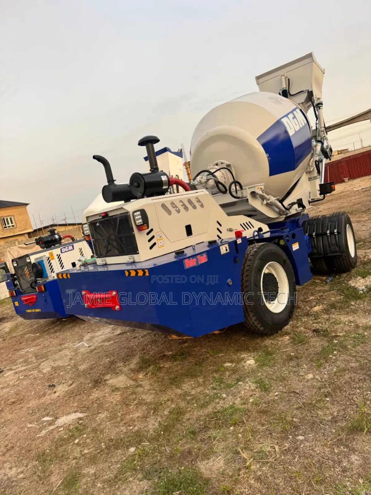 3.5M3 Selfloader Concrete Mixer Truck