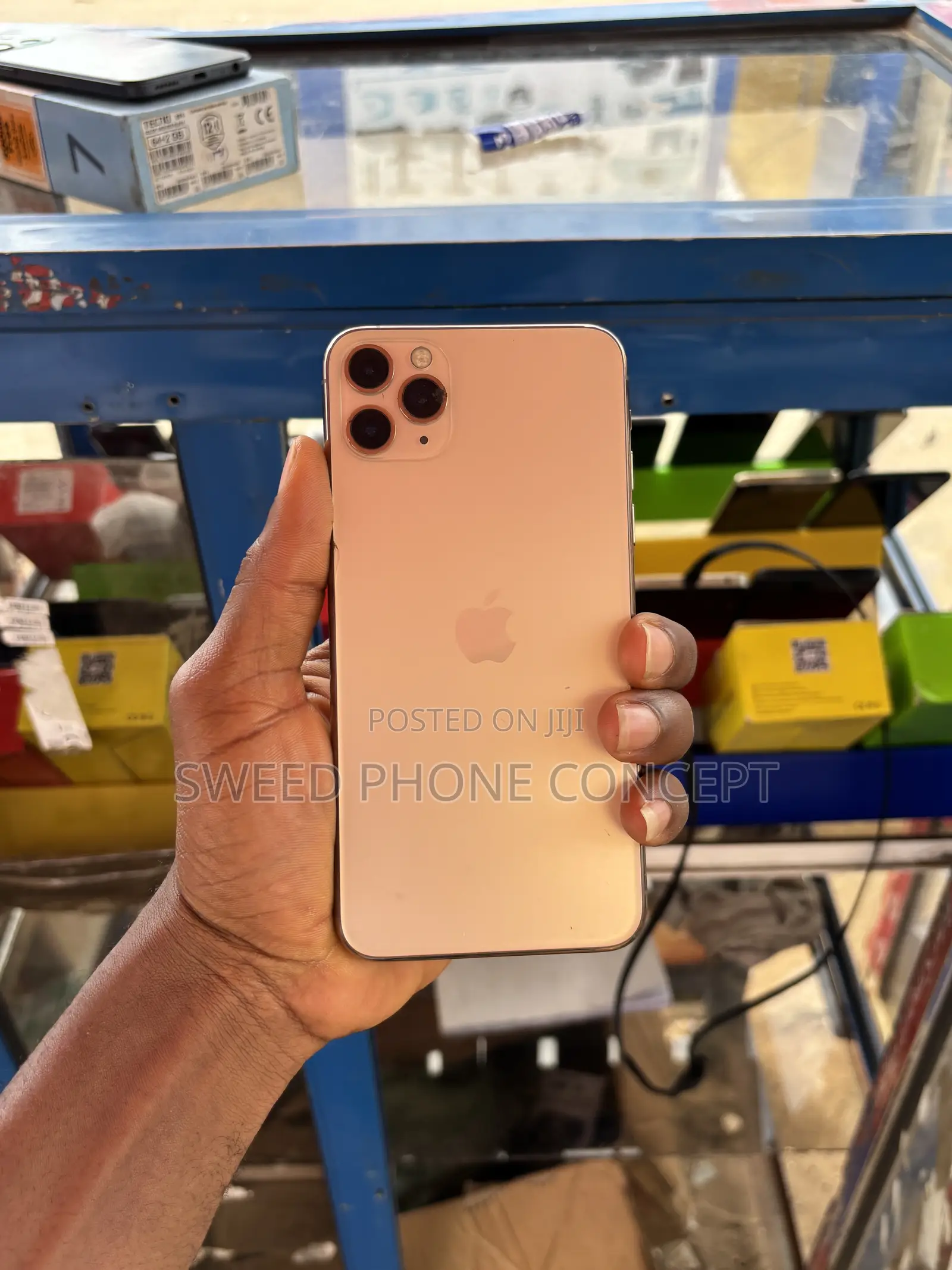 Apple iPhone 11 Pro Max 64 GB Gold