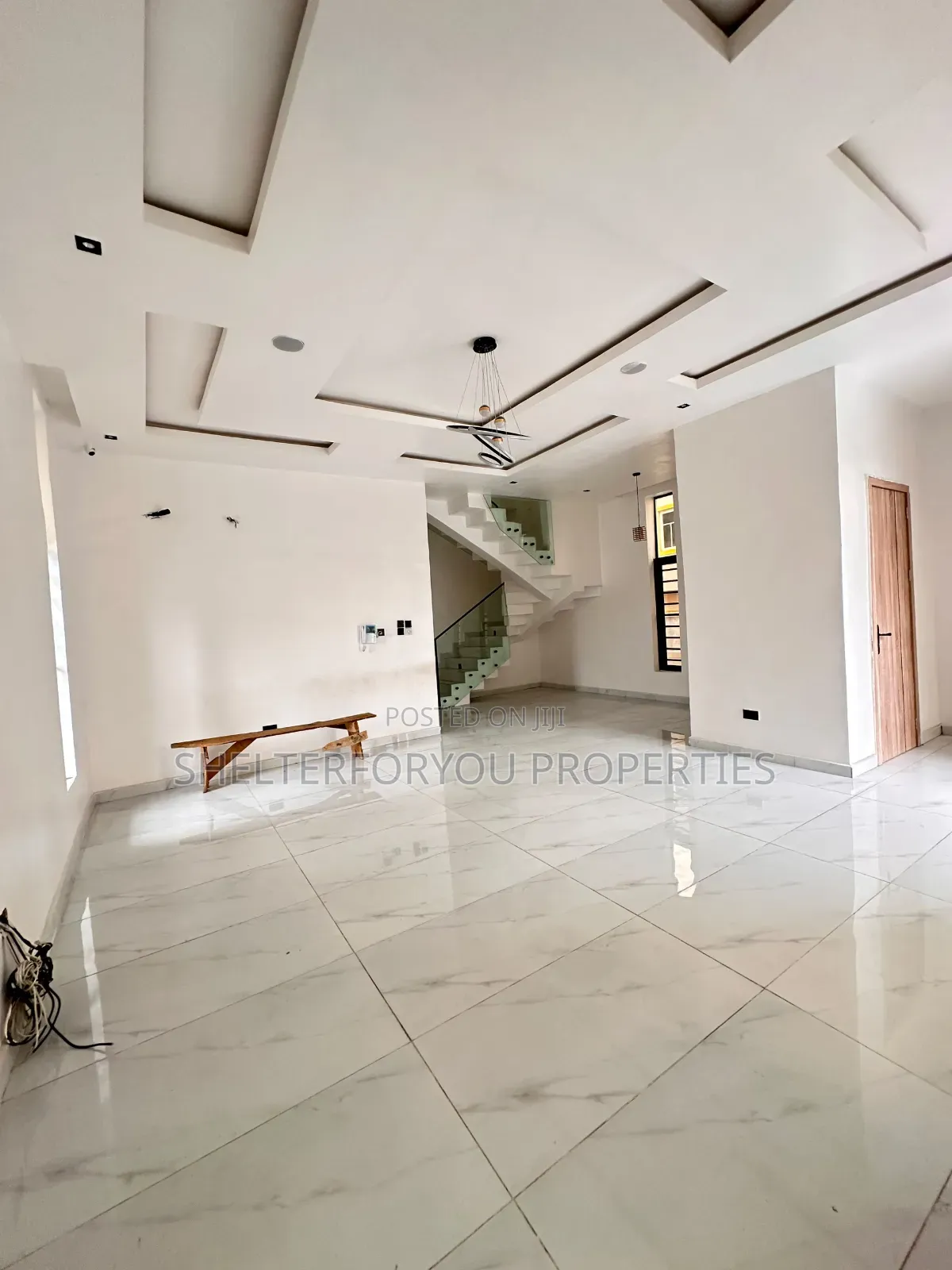 5bdrm Duplex in Sangotedo for sale