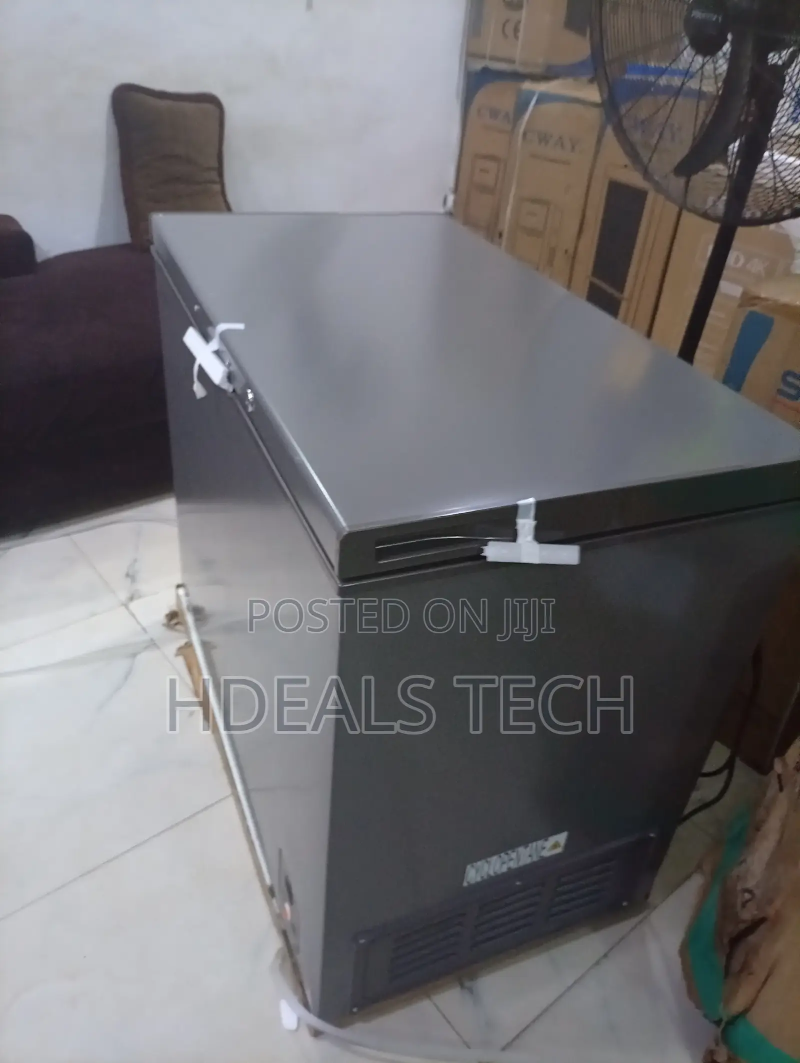 Hisense FC340SH Silver Chest Freezer 250 Litres for Frozen Foods