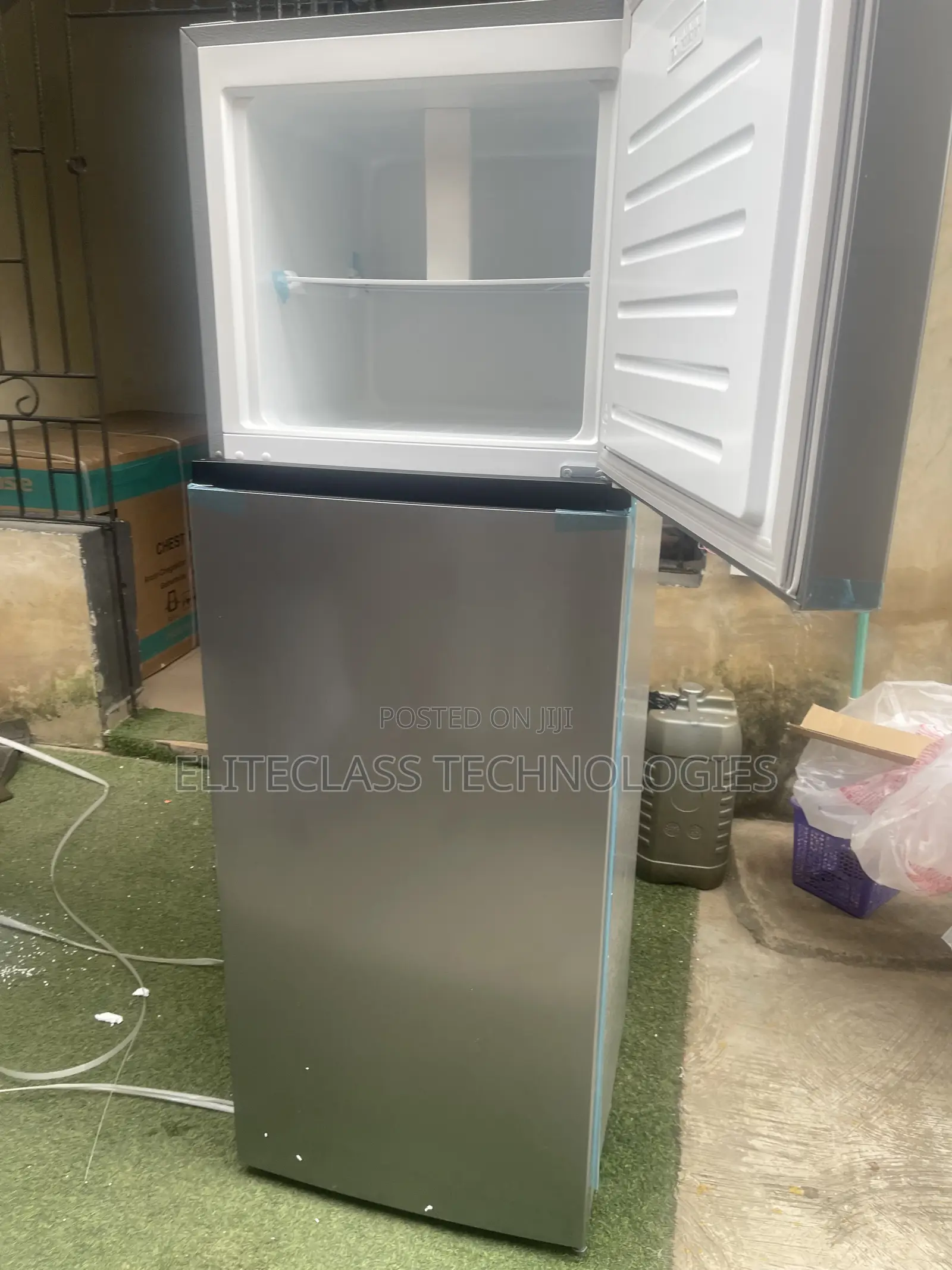 Hisense Refrigerator 306 Litres Double Door