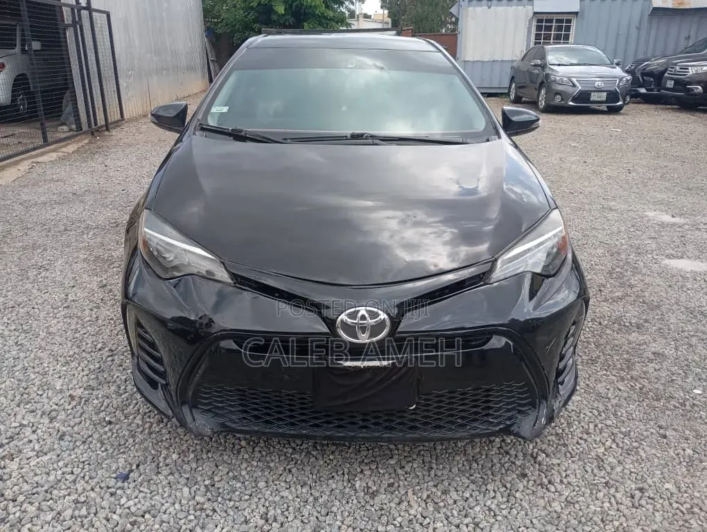 Toyota Corolla 2015 Black