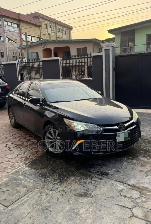 Toyota Camry XLE 4dr Sedan (2.5L 4cyl 6A) 2015 Black