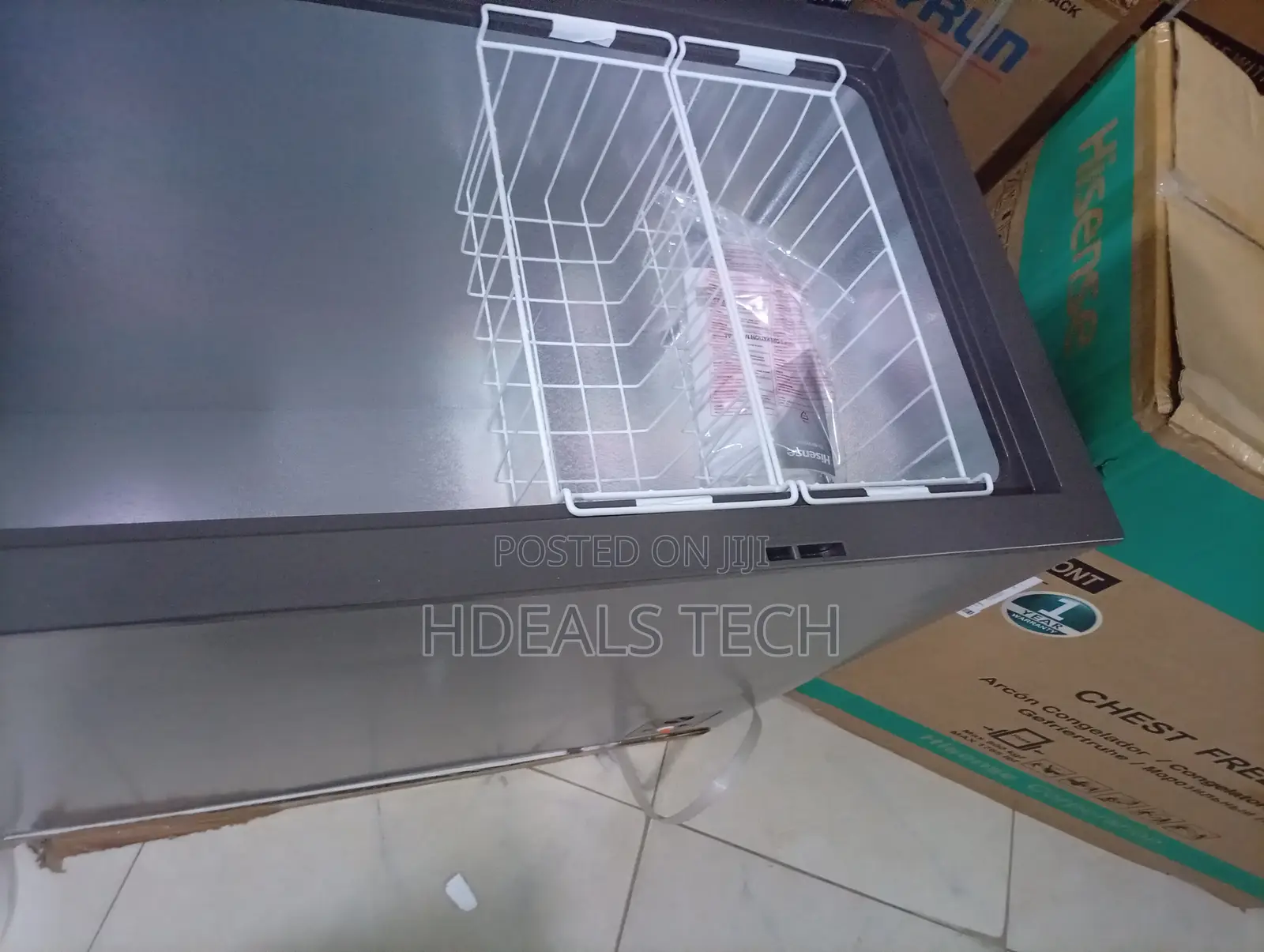Hisense FC340SH Silver 250L Chest Freezer for Home Kitchen,