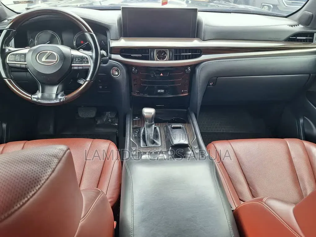 Lexus LX 570 AWD 2021 Black