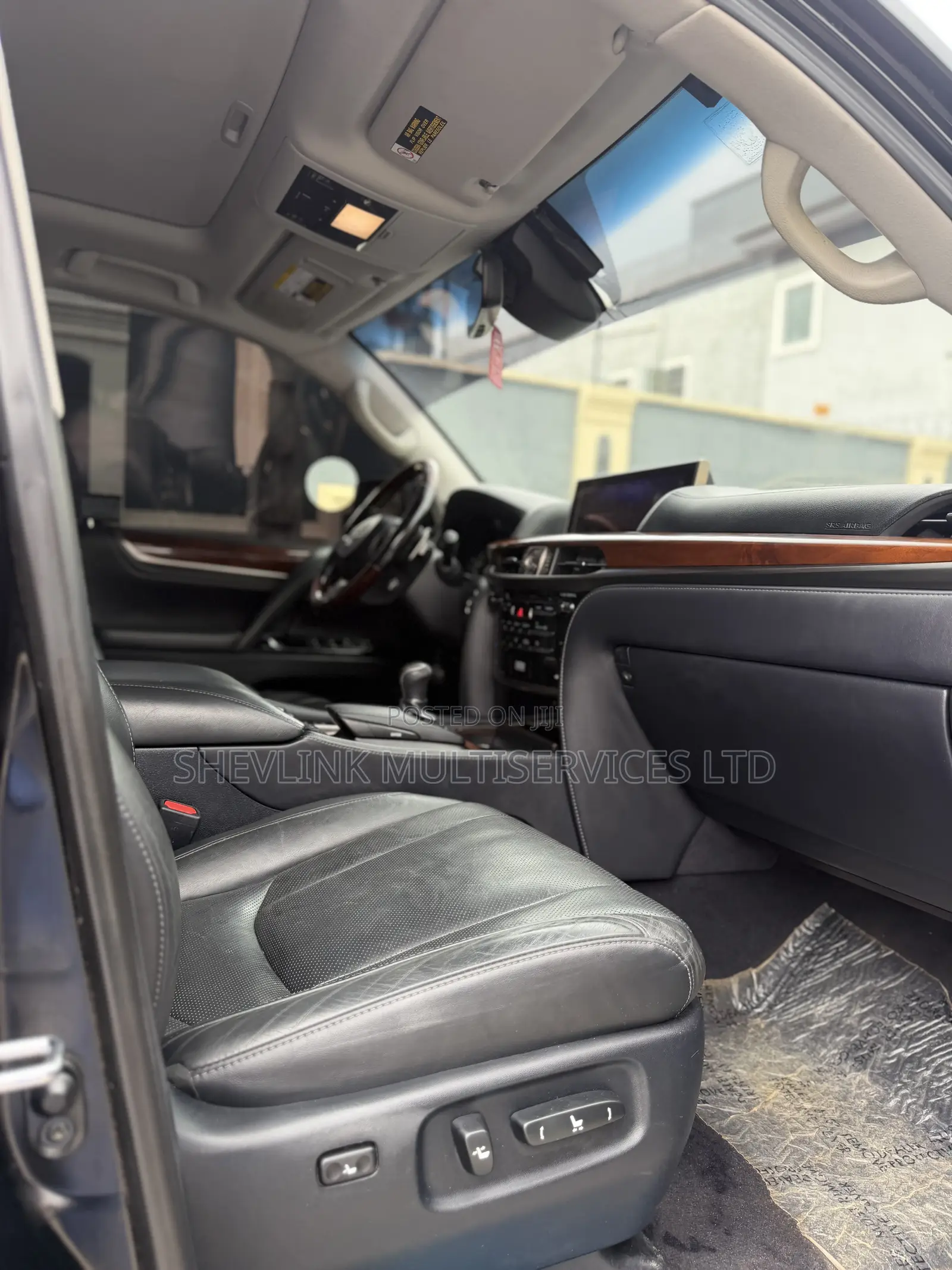 Lexus LX 570 AWD 2016 Black