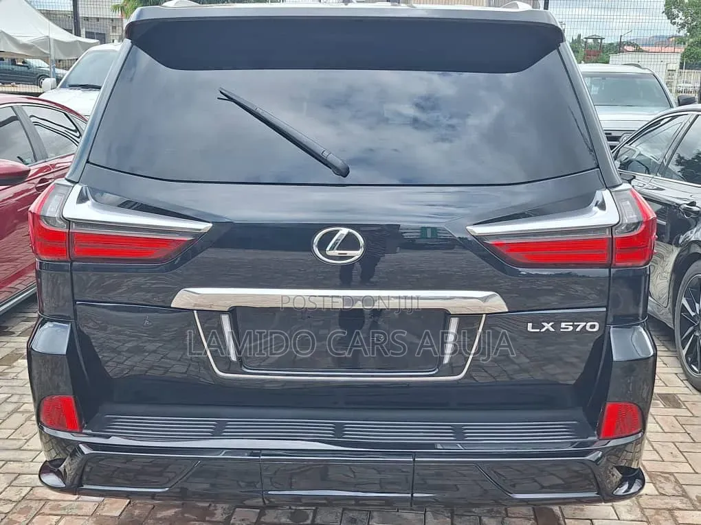 Lexus LX 570 AWD 2021 Black