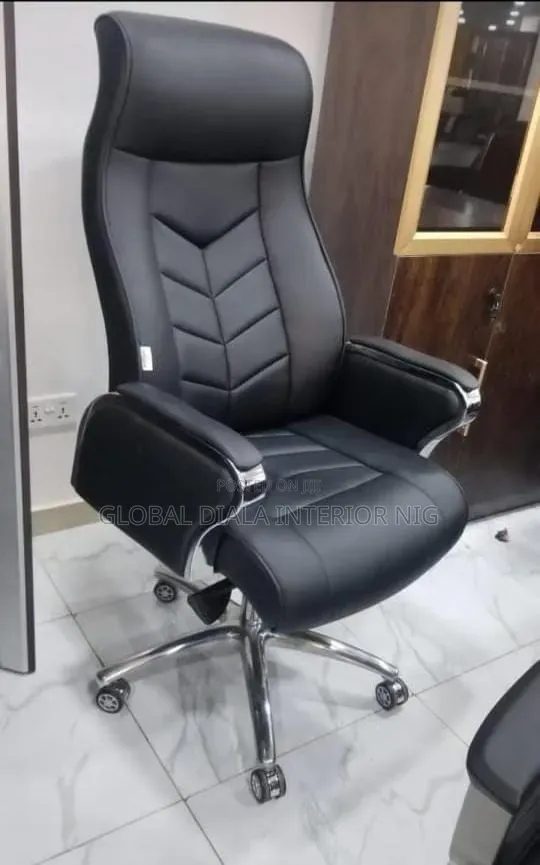 Black Leather Executive Office Chair
