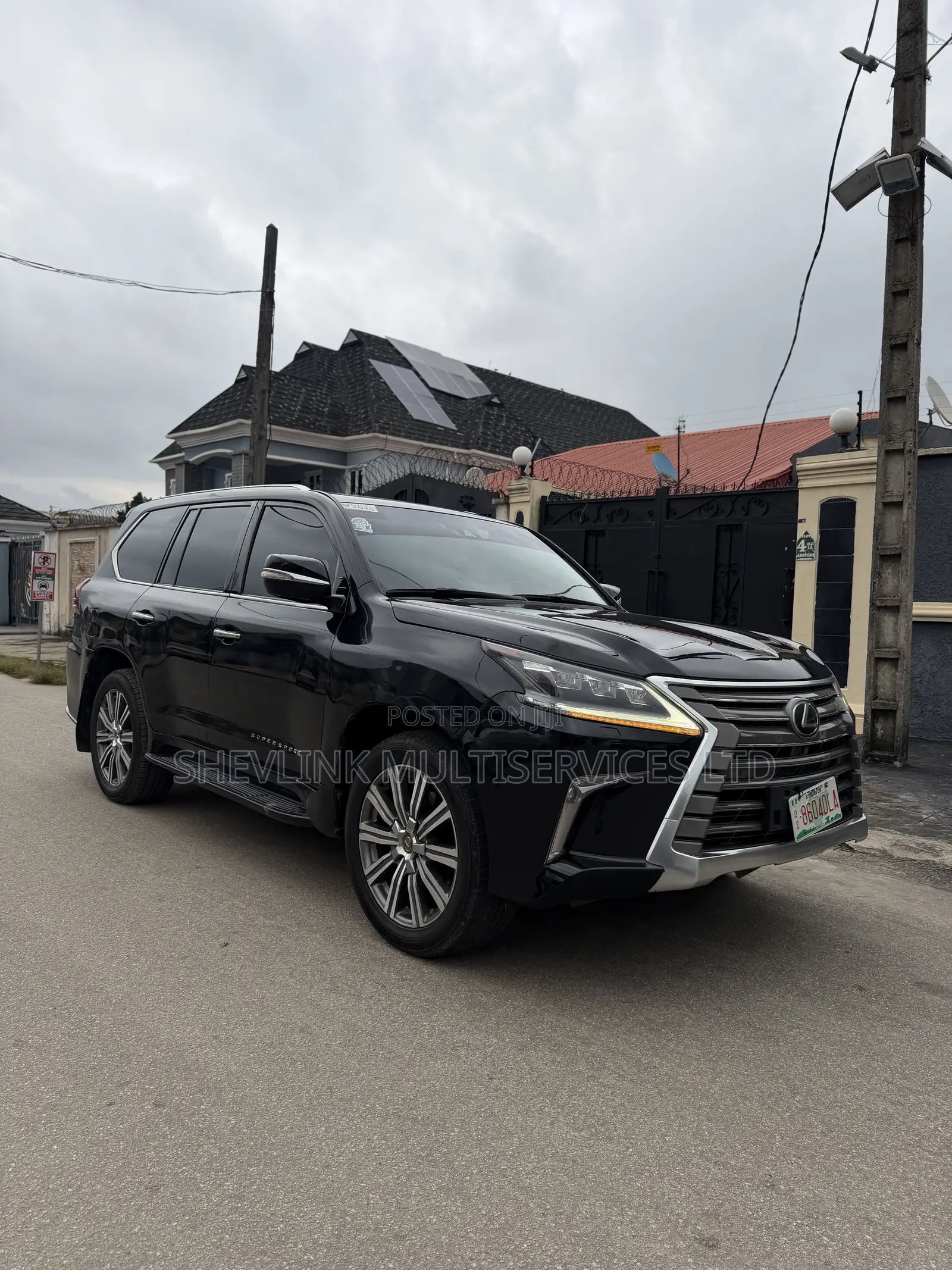 Lexus LX 570 AWD 2016 Black