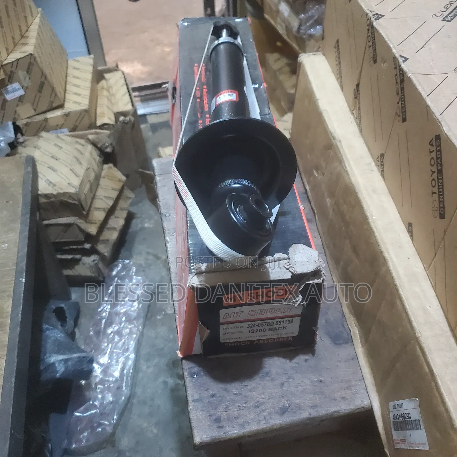 Back Shock Abserber of Lexus IS 250 and GS350