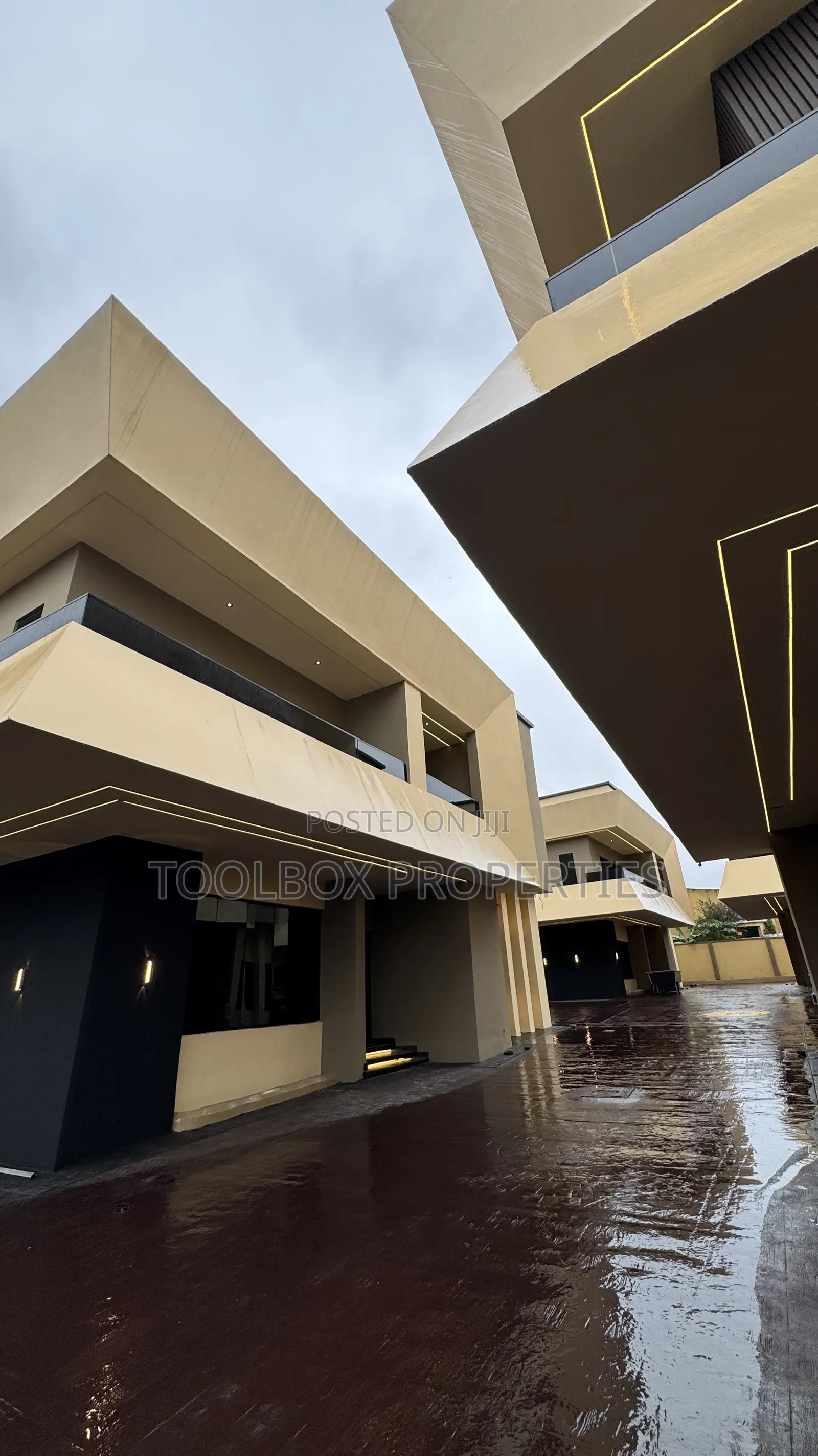 4bdrm Duplex in Bodija for sale