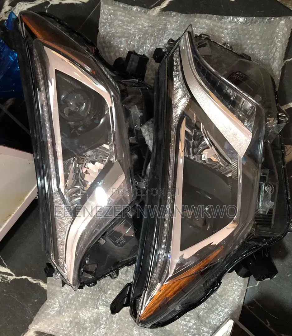 Complete Front Light Toyota RAV4 2018