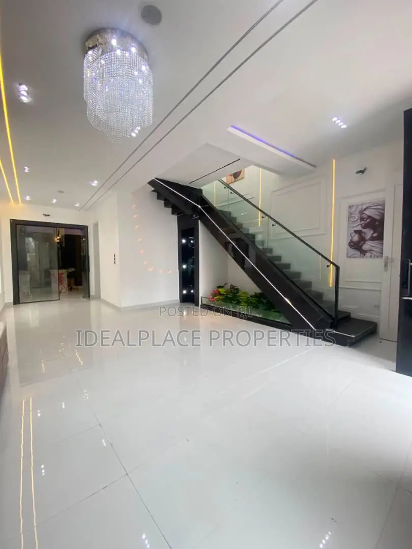 4bdrm Duplex in Lekki Expressway for sale
