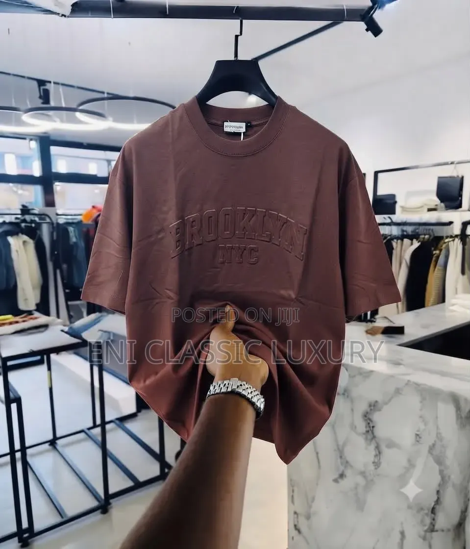 High Demand Luxury Men's Cargo Round Neck Best Quality Well Branded