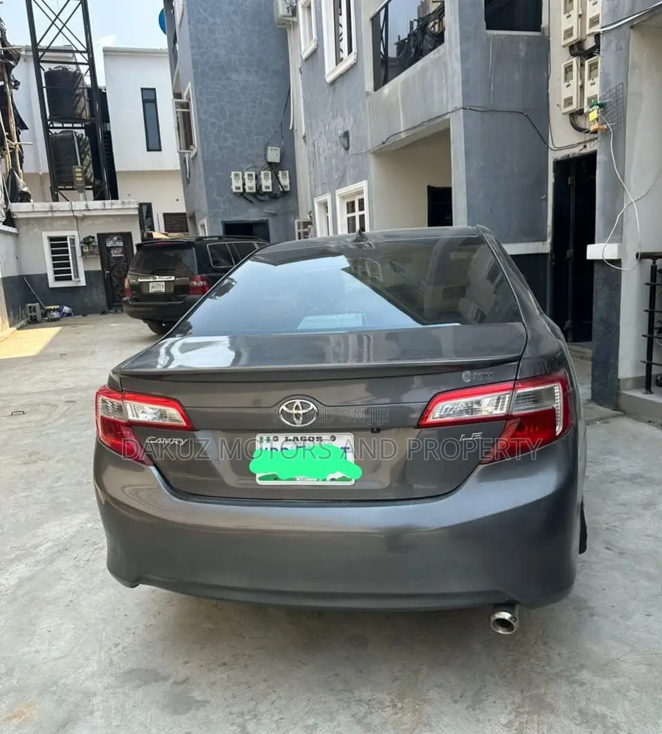 Toyota Camry 2013 Gray
