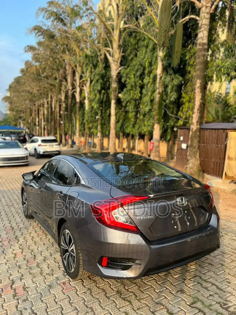 Honda Civic EX 4dr Sedan (1.5L 4cyl) 2016 Gray