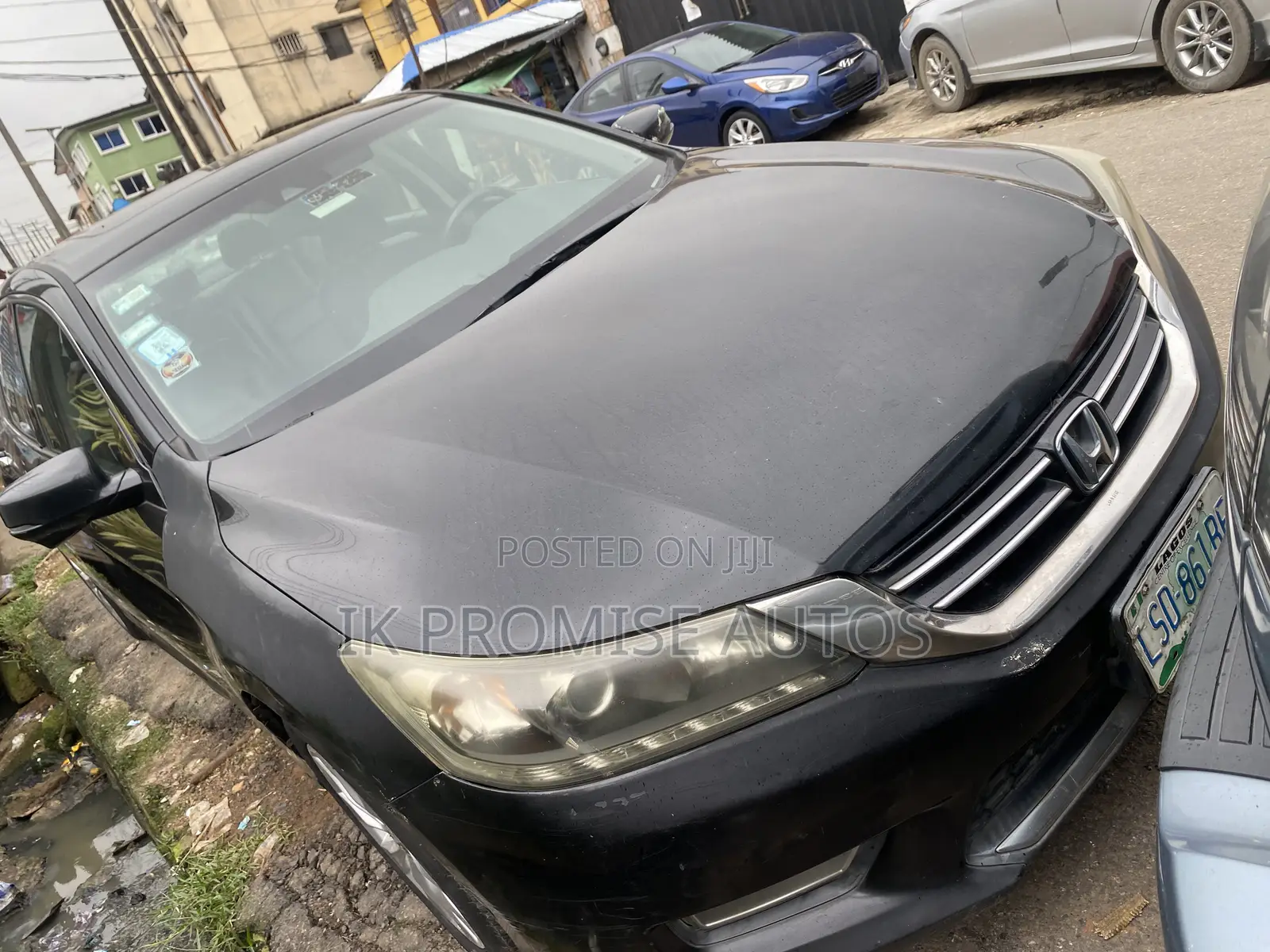 Honda Accord Touring 4dr Sedan FWD (3.5L 6cyl 6A) 2013 Black