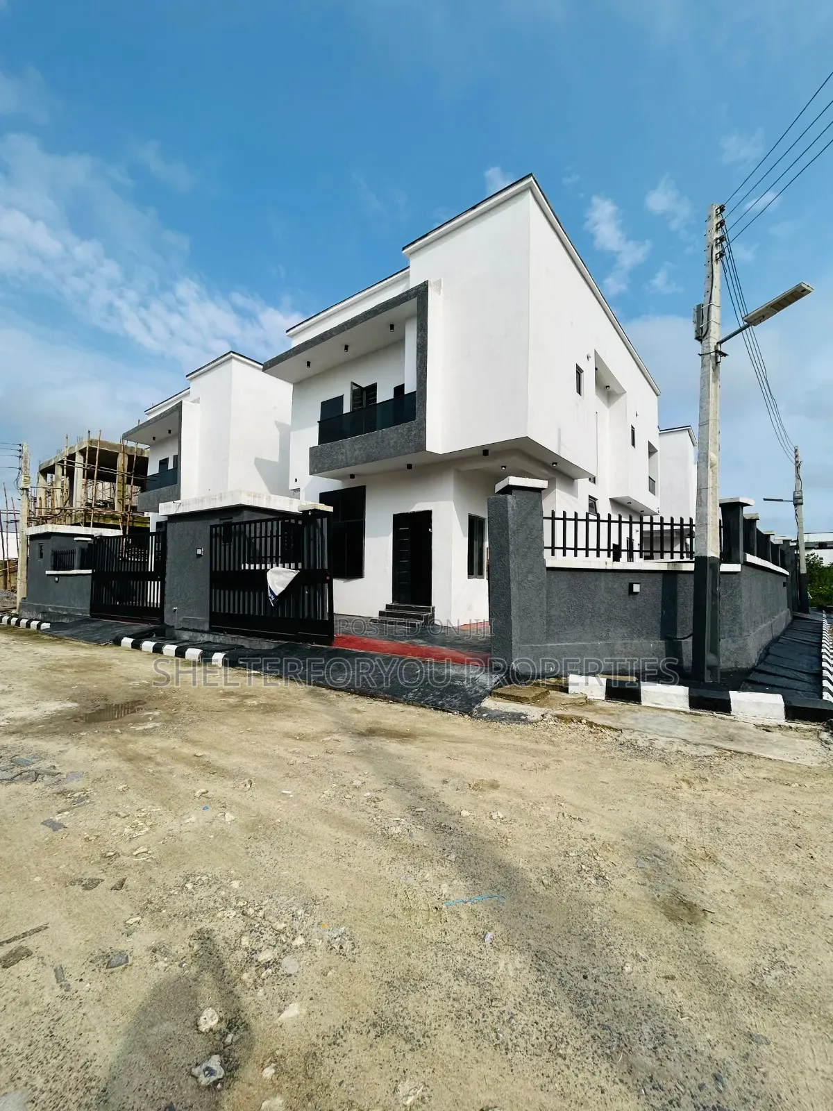 4bdrm Duplex in Sangotedo for sale