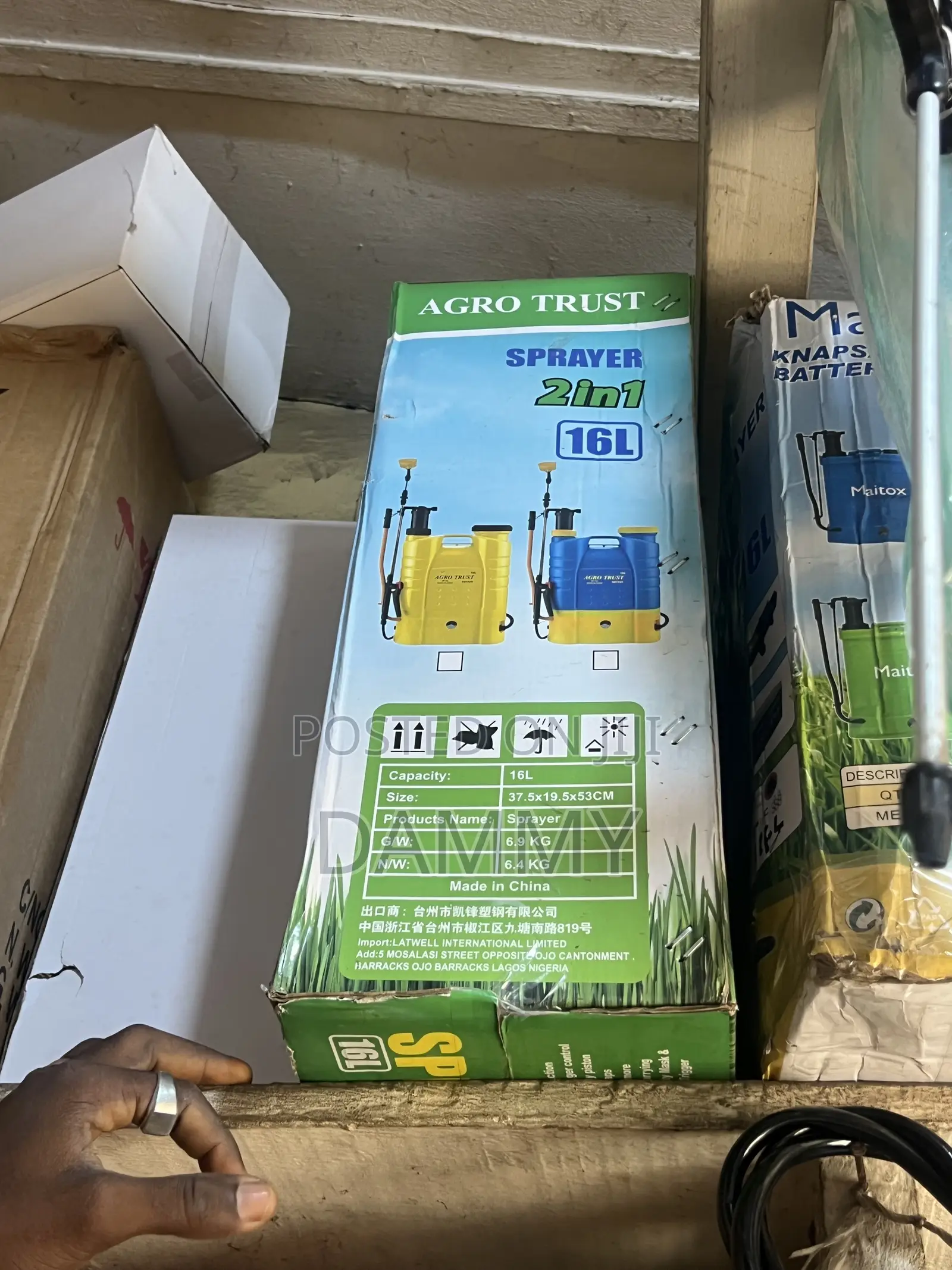 RECHARGEABLE AND MANUAL Agro Trust 2-in-1 Sprayer
