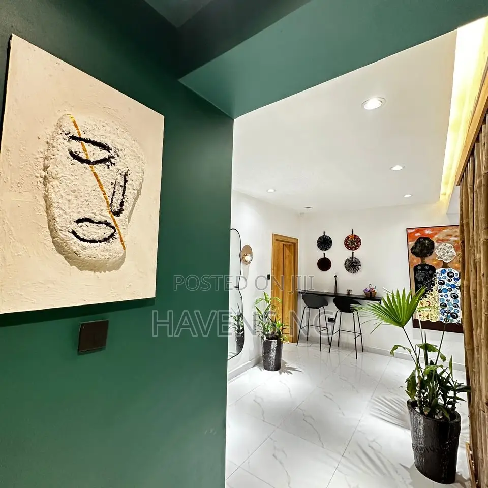 Beautiful 2-Bedroom Apartment for Short Let