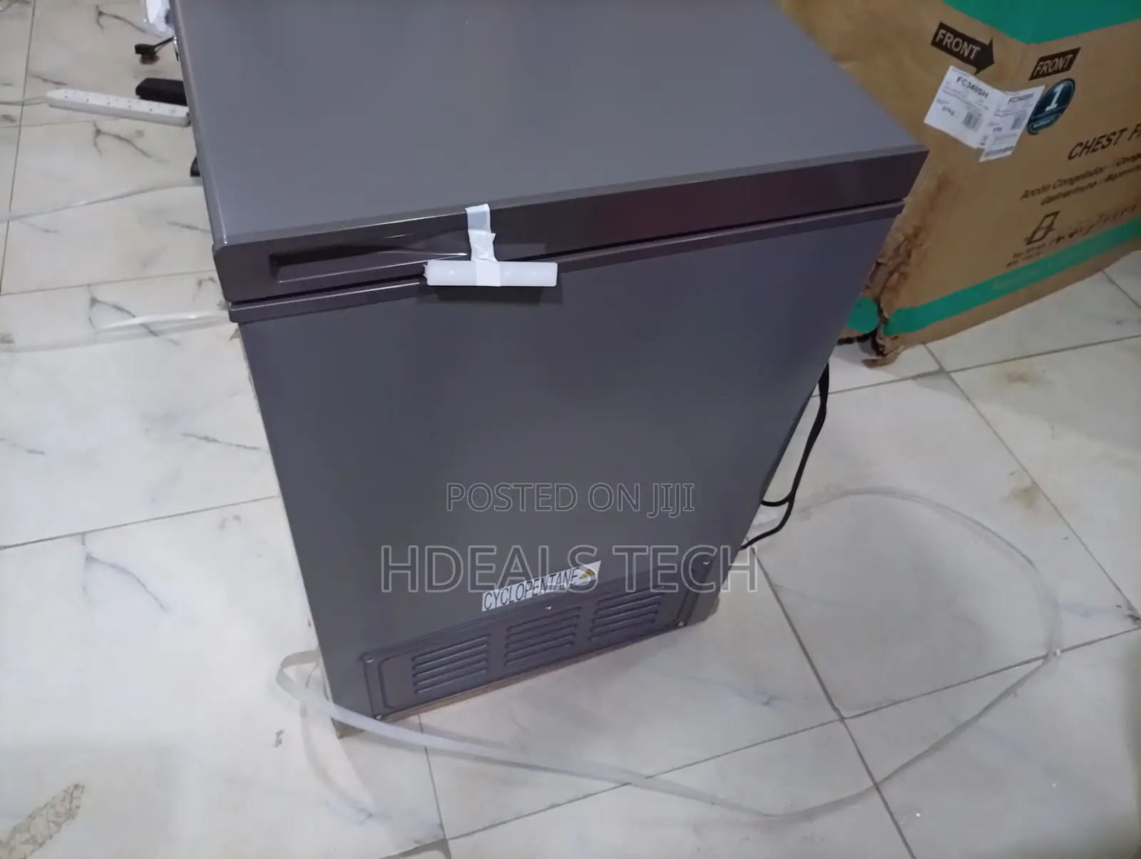 Hisense FC340SH 250 Litres Chest Freezer With Durable Construction