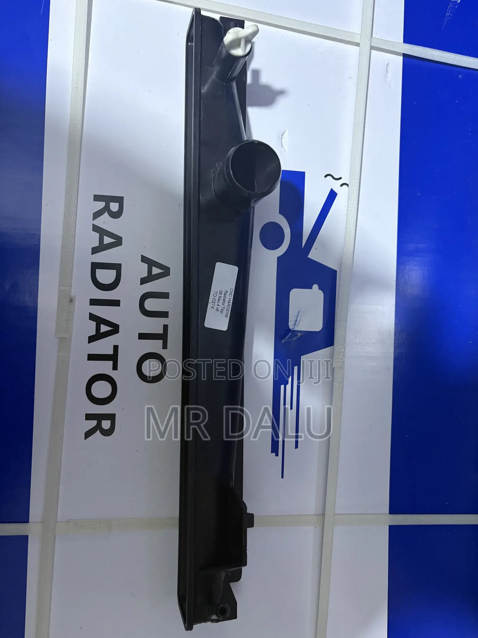 Radiator Top 2008 Rav 4 V6
