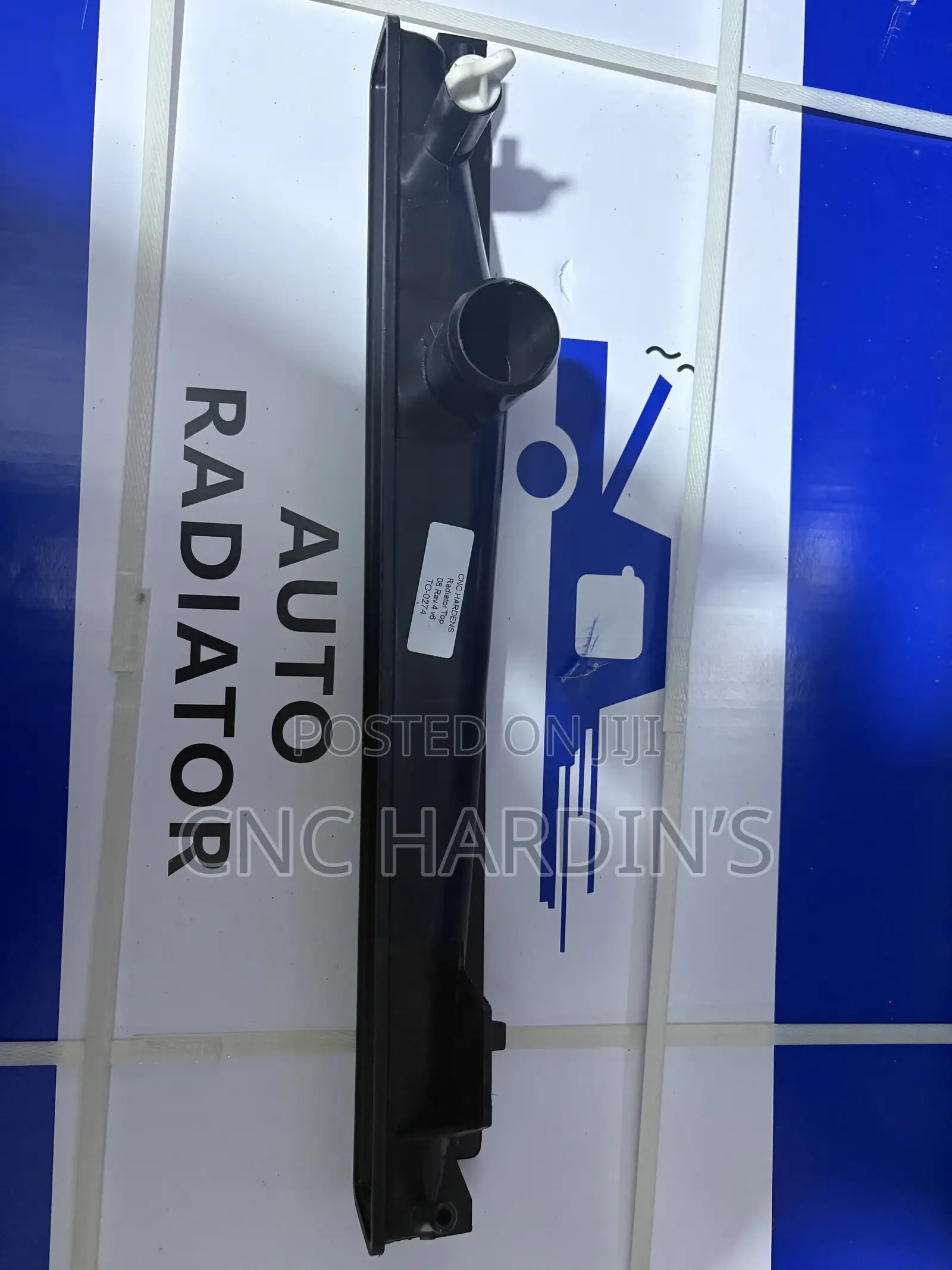 Radiator Top 2008 Rav 4 V6
