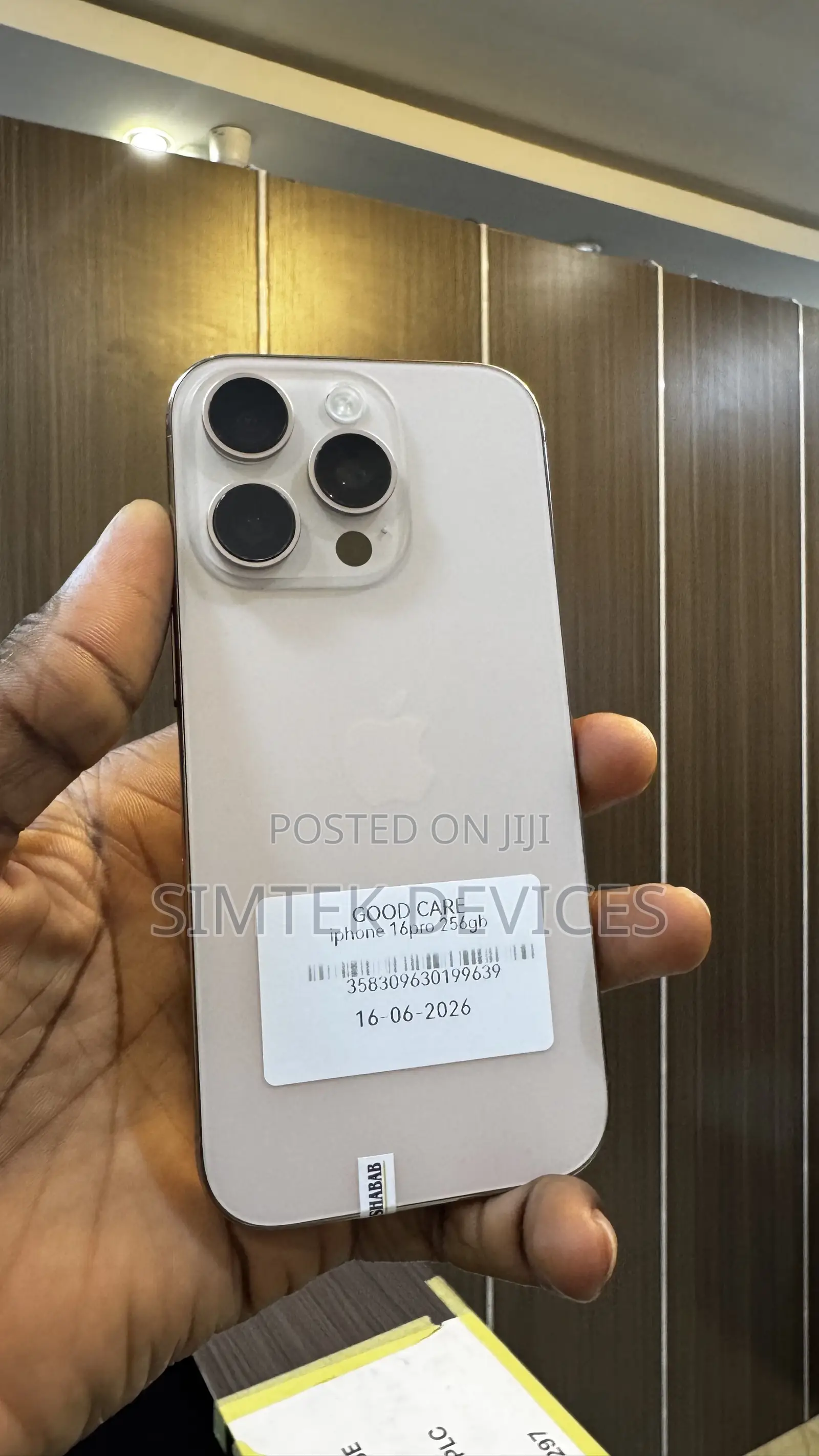 Apple iPhone 16 Pro 256 GB Gold