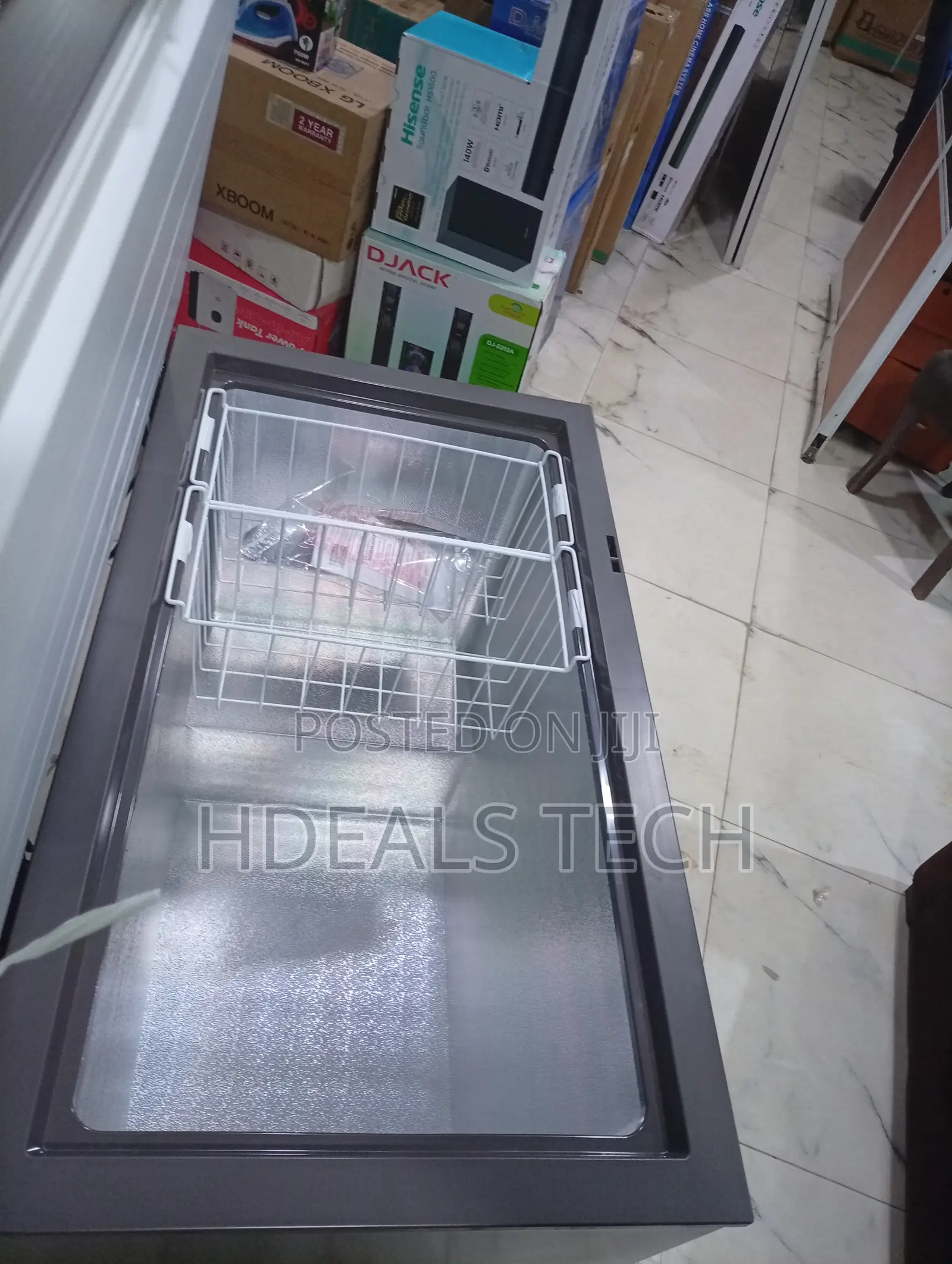 Hisense FC340SH Chest Freezer 250 Litres With Power Indicator