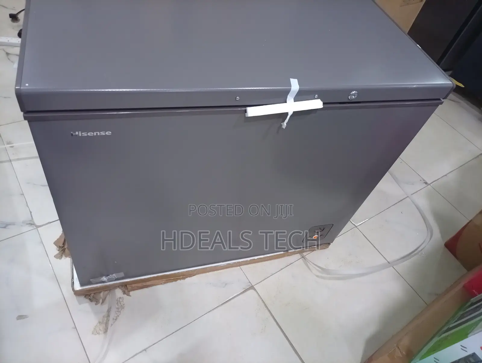 Hisense FC340SH Extra Spacious 250L Deep Freezer for Home and Business