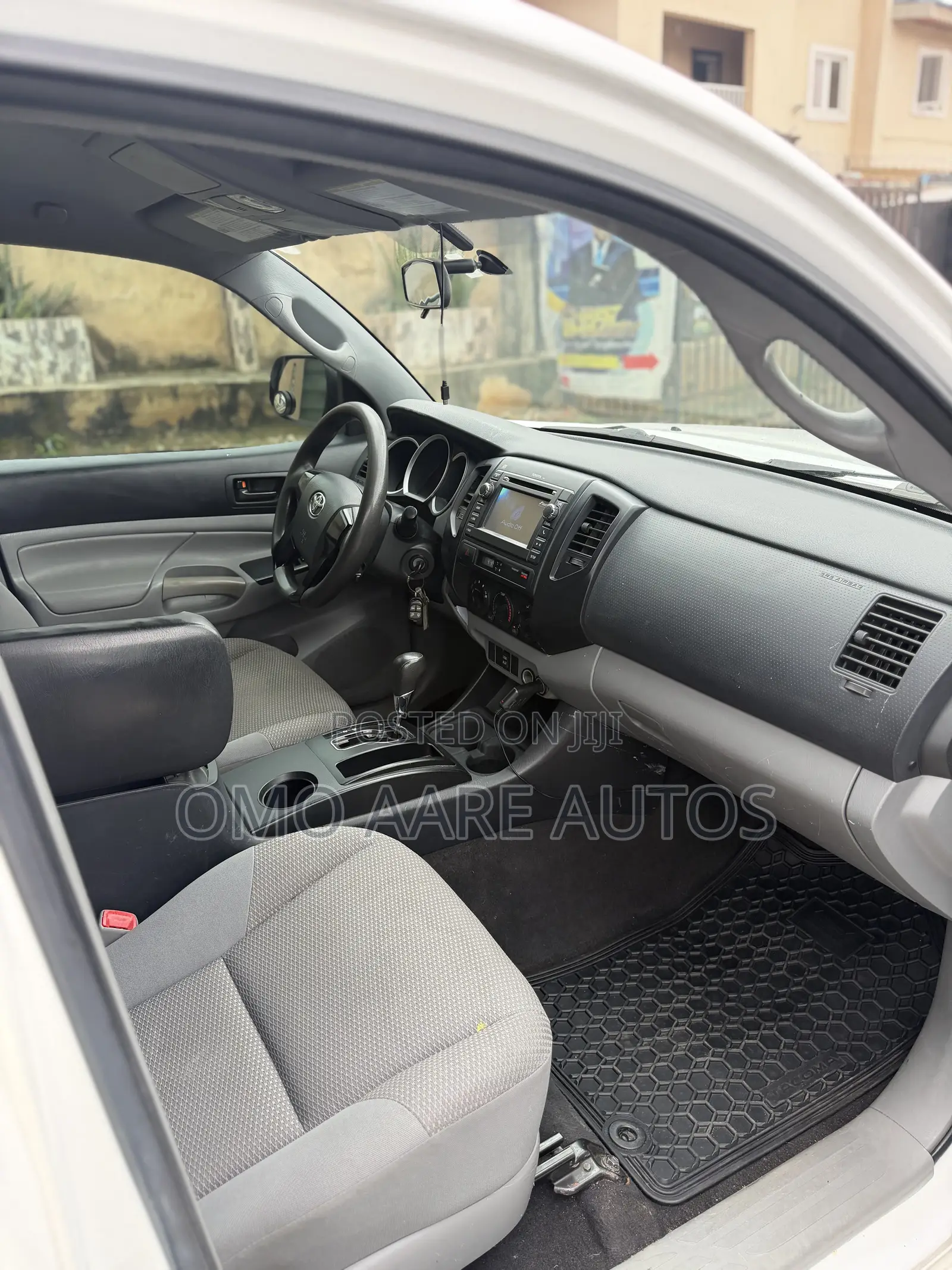 Toyota Tacoma 2013 White