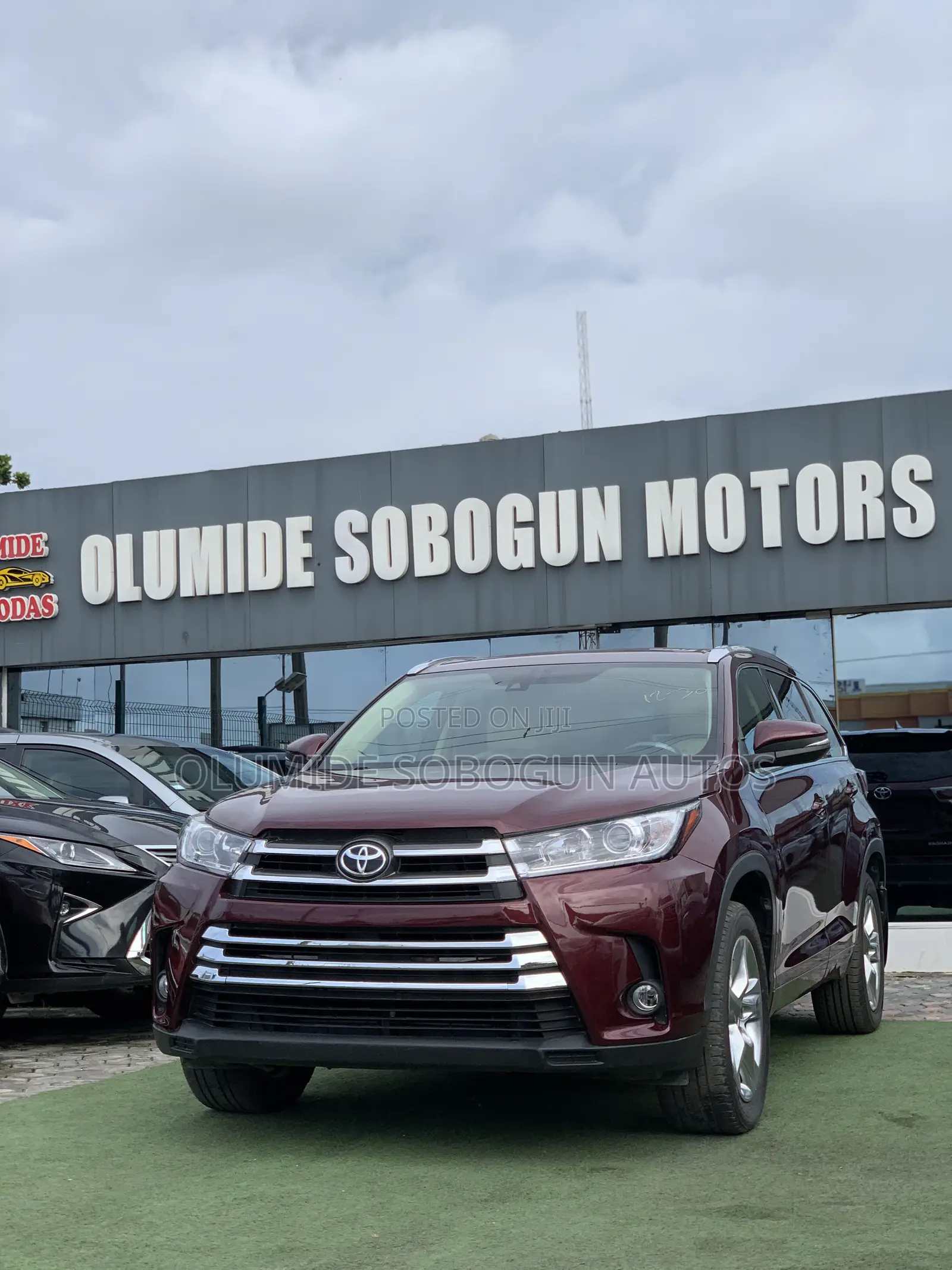 Toyota Highlander Limited Platinum 4dr SUV AWD (3.5L 6cyl 6A) 2015