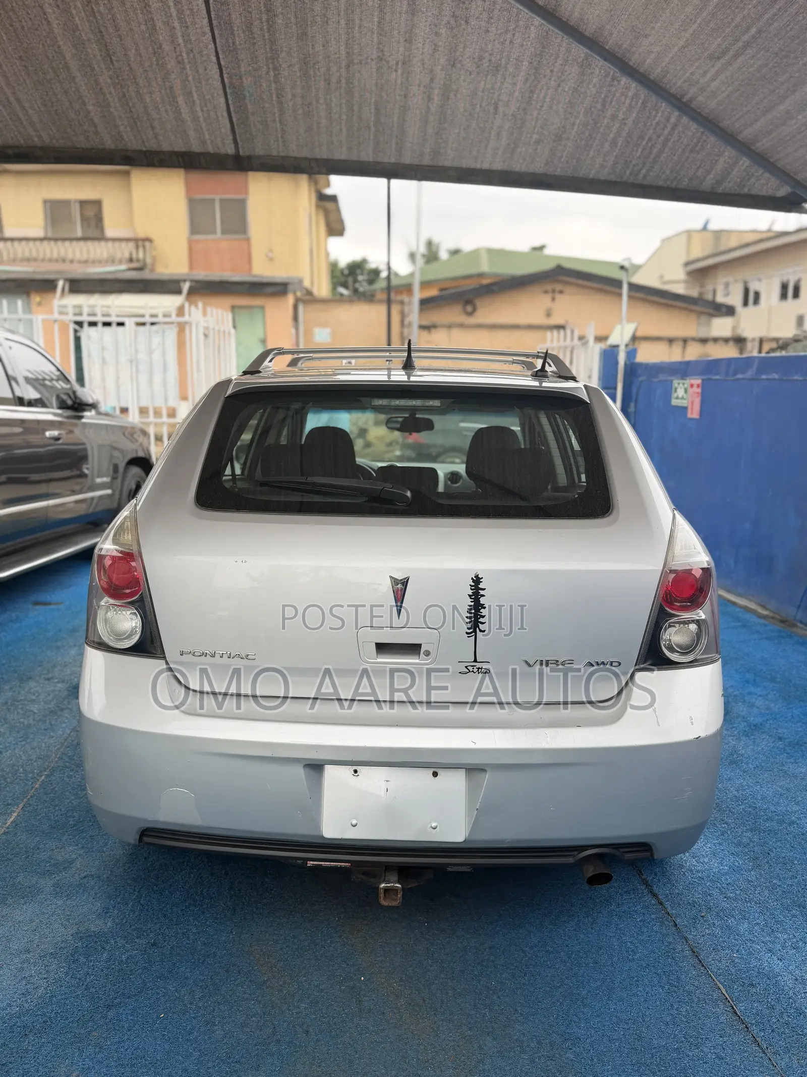 Pontiac Vibe 2010 Silver