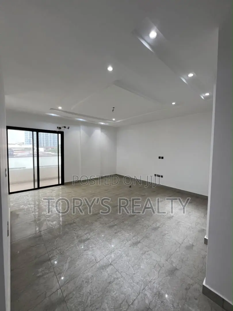 4bdrm Apartment in Banana Island for rent
