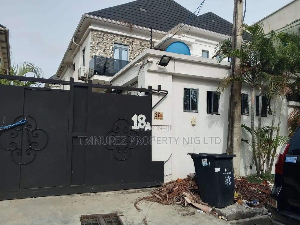 Furnished 5bdrm Duplex in Idado for sale