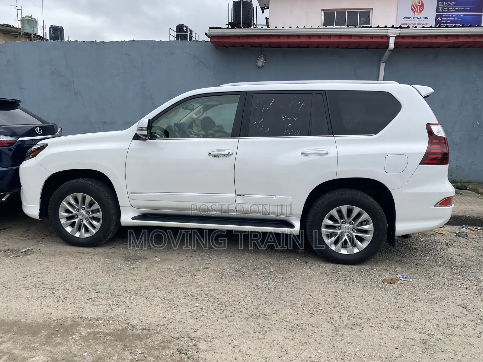 Lexus GX 460 Base 2018 White