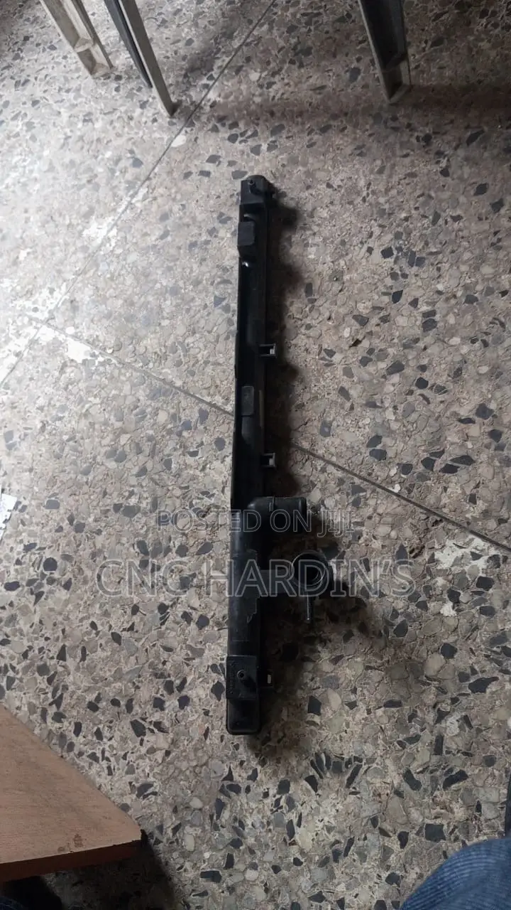 Toyota Rav 4 2003 Model (Radiator Top)