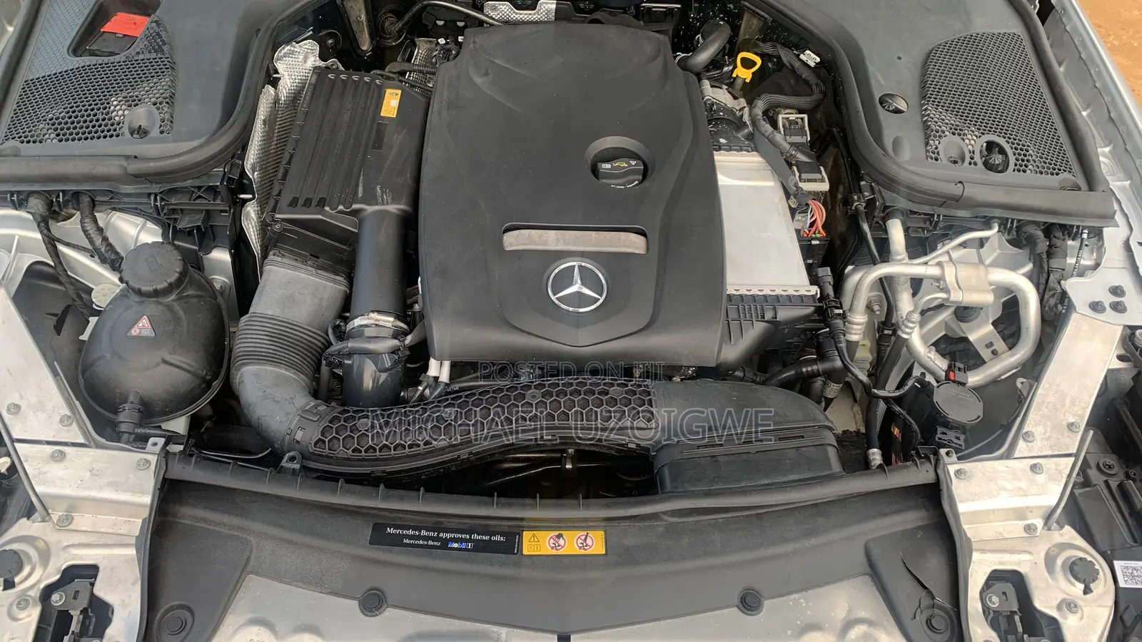 Mercedes-Benz E300 Base RWD Sedan (2.0L 4cyl 9A) 2017 Silver