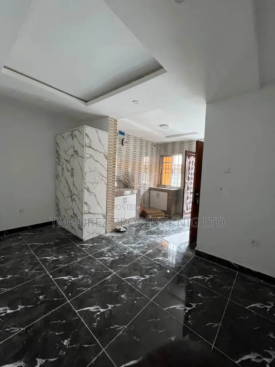 1bdrm Room & Parlour in Badore for rent