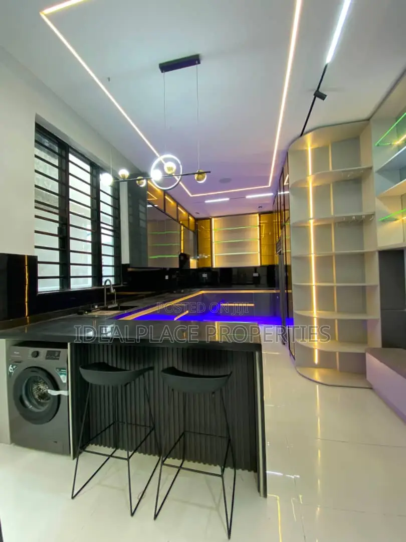 5bdrm Duplex in Lekki for sale