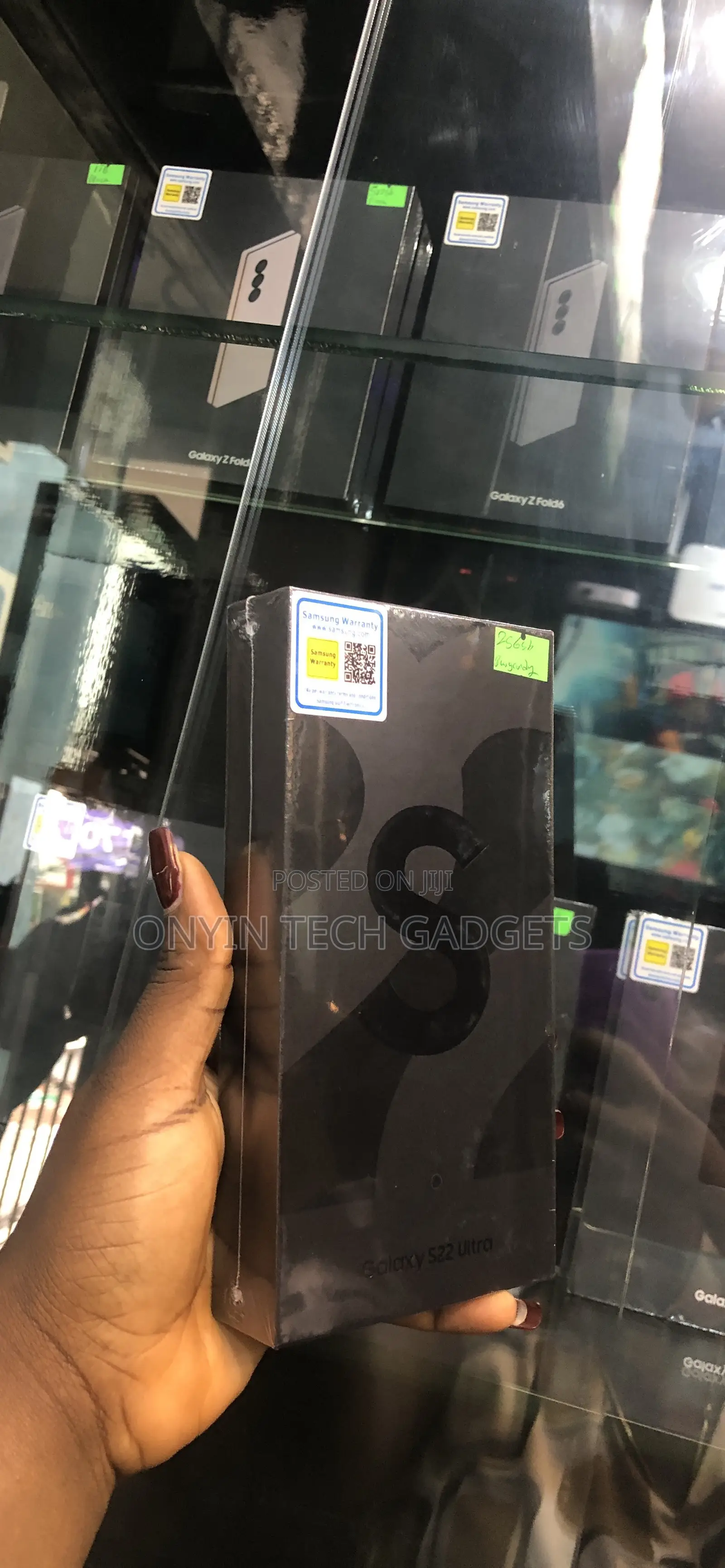 New Samsung Galaxy S22 Ultra 5G 256 GB