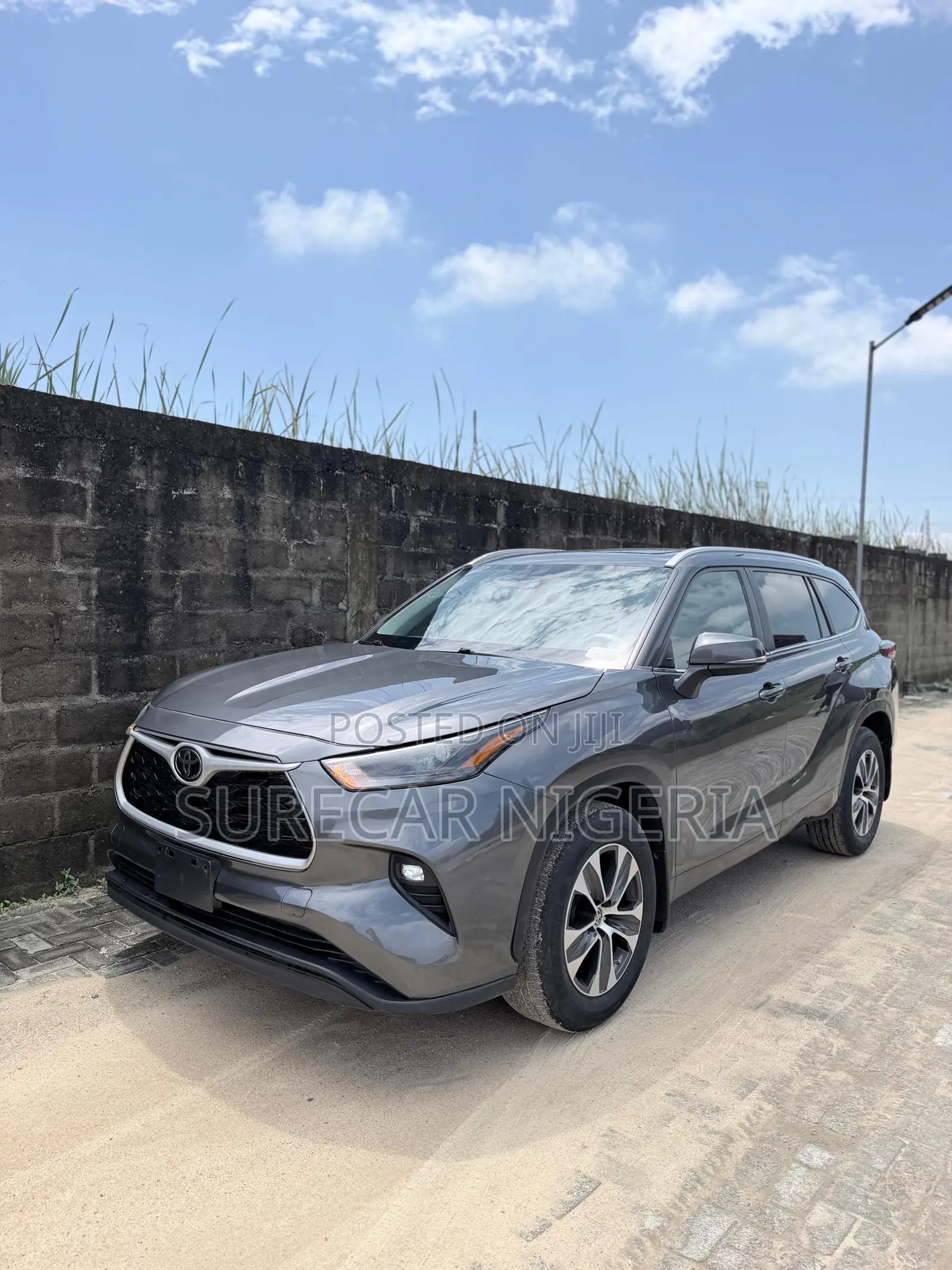Toyota Highlander XLE AWD 2023