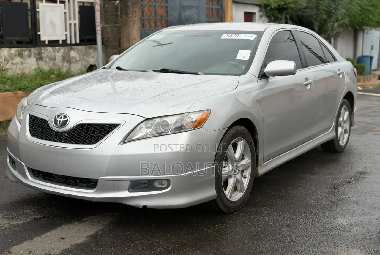 Toyota Camry SE 4dr Sedan (2.4L 4cyl 5A) 2009 Silver
