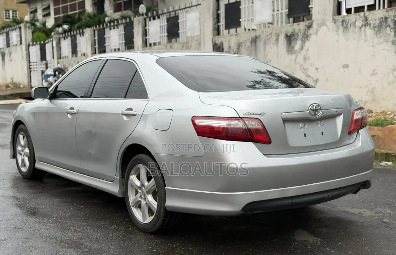 Toyota Camry SE 4dr Sedan (2.4L 4cyl 5A) 2009 Silver