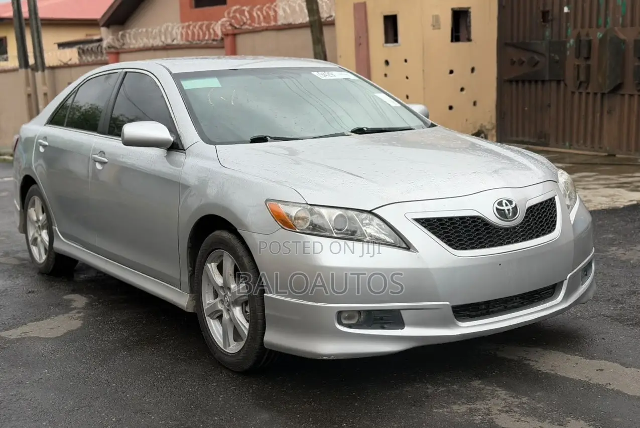 Toyota Camry SE 4dr Sedan (2.4L 4cyl 5A) 2009 Silver