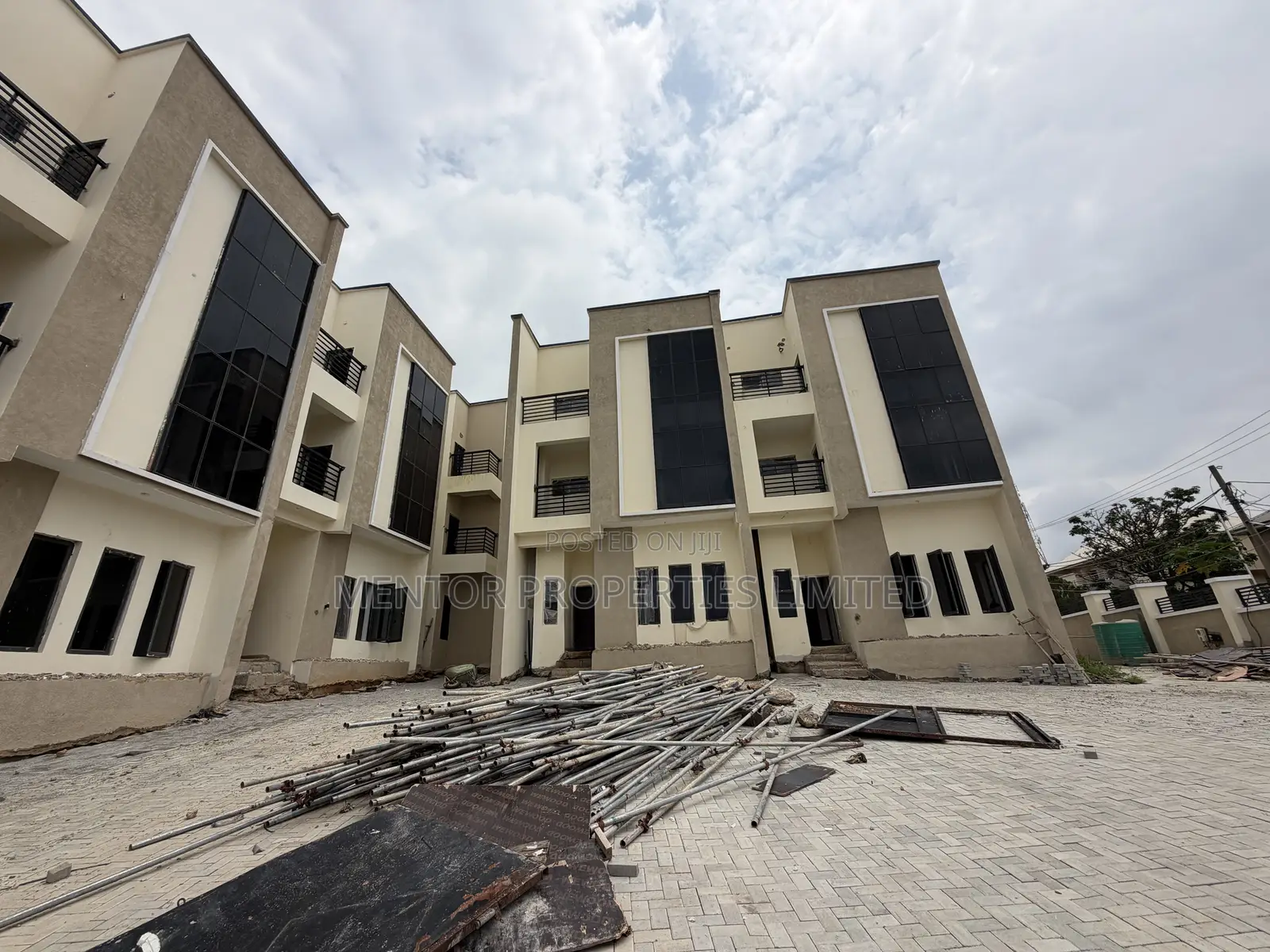 4bdrm Duplex in Zone 6 / Wuse for sale