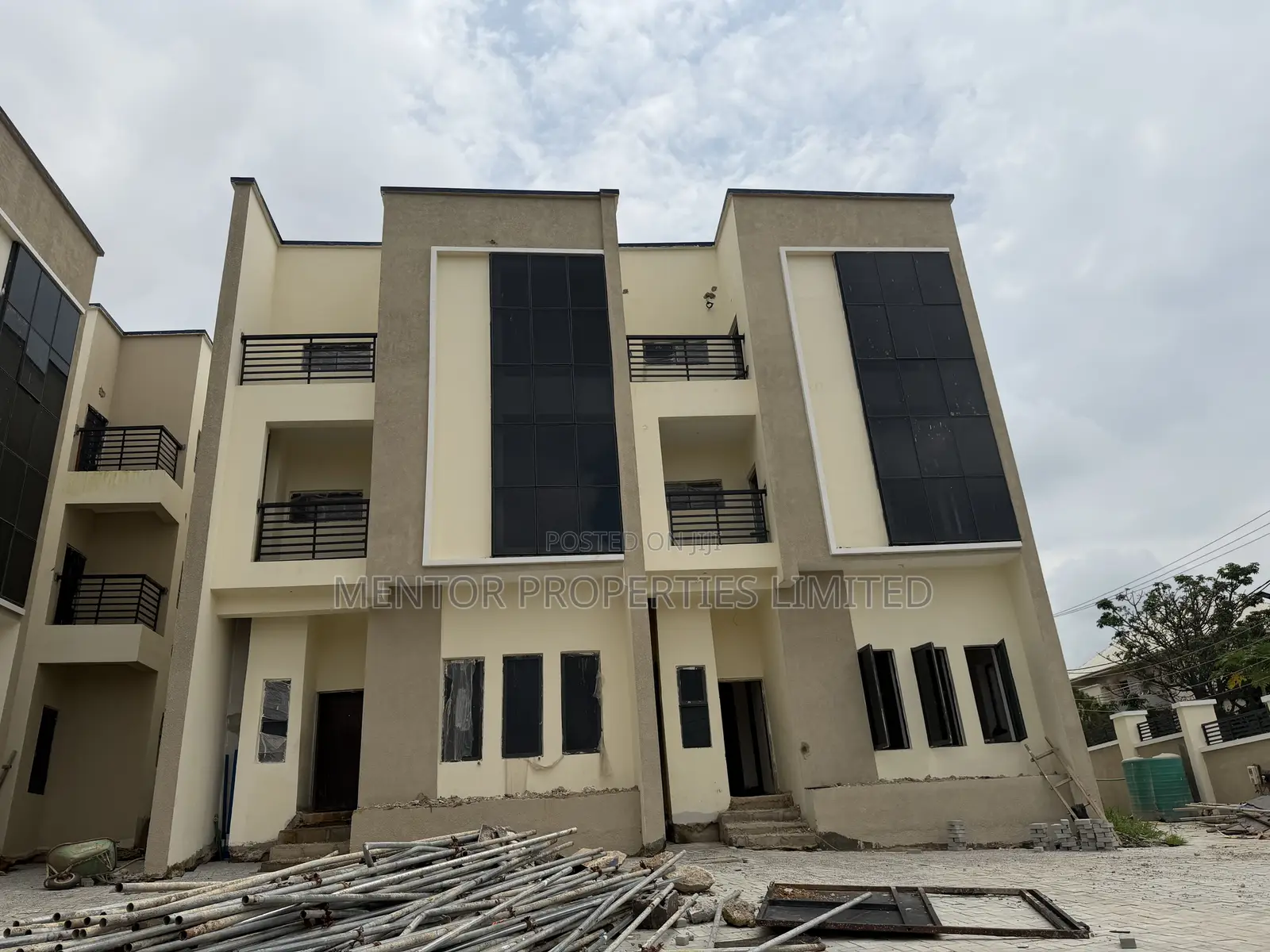 4bdrm Duplex in Zone 6 / Wuse for sale