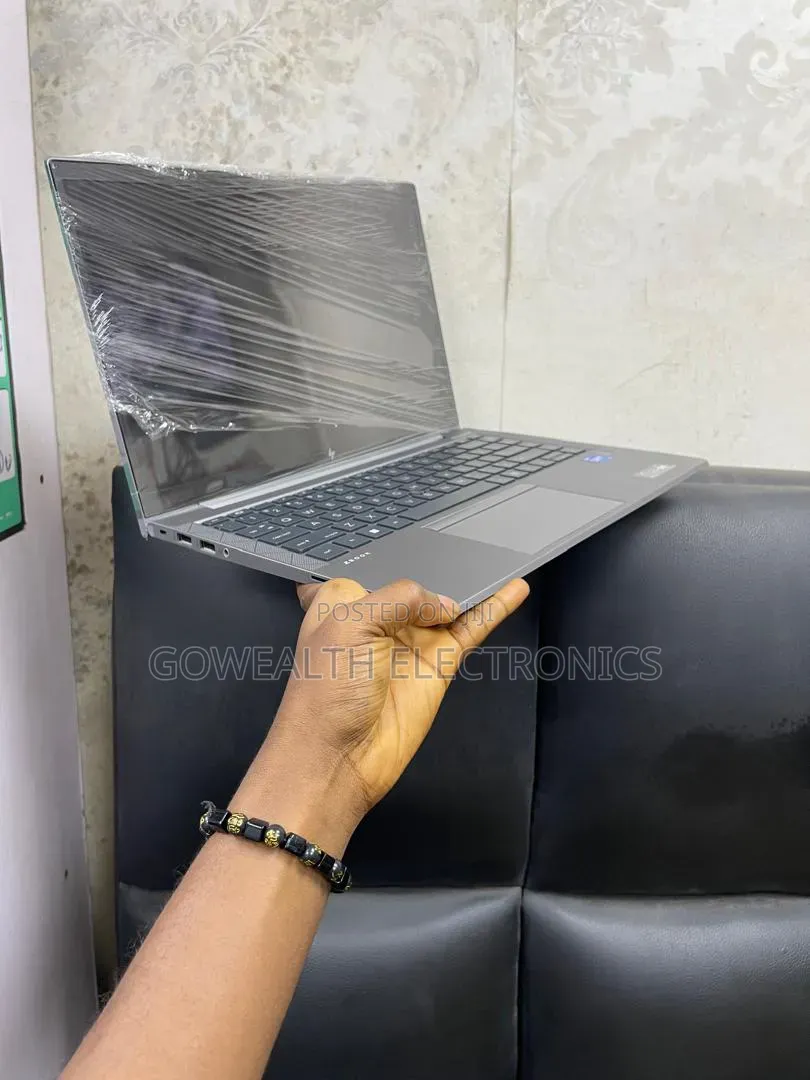 Laptop HP ZBook Firefly G8 16GB Intel Core i7 SSD 256GB