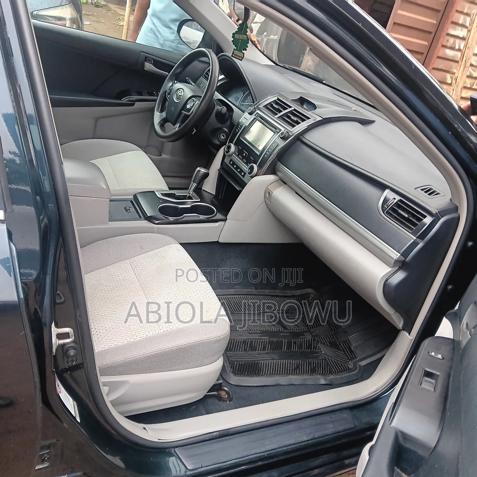 Toyota Camry LE 4dr Sedan (2.5L 4cyl 6A) 2012 Black