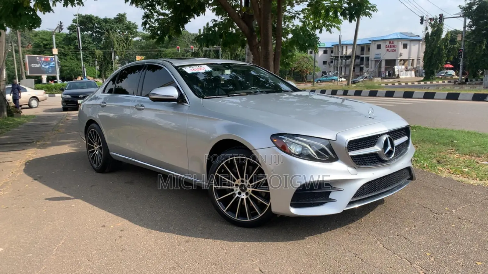 Mercedes-Benz E300 Base RWD Sedan (2.0L 4cyl 9A) 2017 Silver